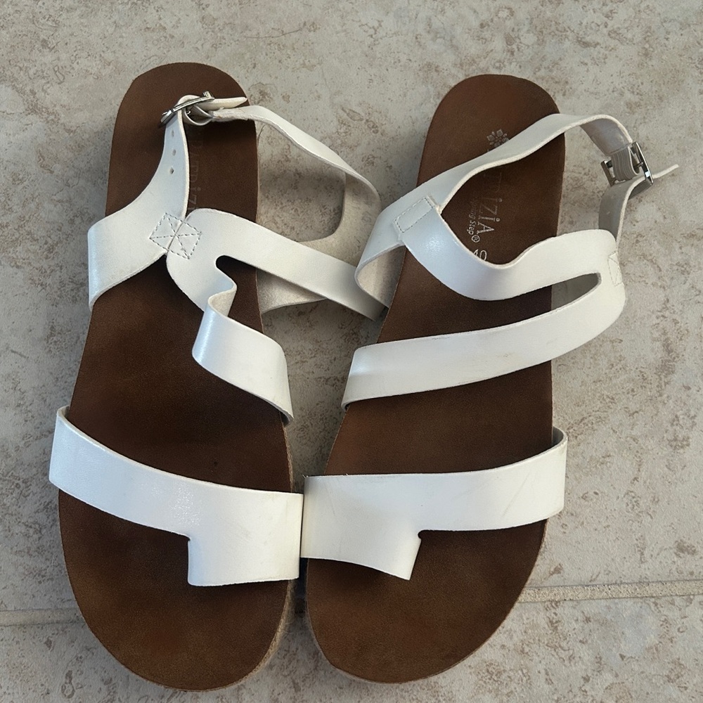 Patrizia by Spring Step Kalissa Espadrille Platform Sandal, White, Size 9 - Picture 2 of 6